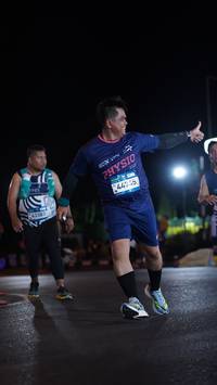 BIB: 477
                            <button type="button" onclick="openModal(23140610)" class="btn btn-primary btn-sm float-right btn-popup" data-toggle="modal" data-target=".modal-high-quality">
                        <i class="fas fa-shopping-cart"></i> Add to Cart
                    </button>
                                            <button type="button" onclick="isThisMe(23140610, true)" class="btn btn-success btn-sm float-right btn-popup btn-isme hidden" data-toggle="tooltip" data-placement="bottom" title="นี่คือรูปของคุณใช่ไหม คลิกที่นี่เพื่อเอาเข้าอัลบั้ม">
                        <i class="fas fa-plus"></i> Add to album
                    </button>
                    <button type="button" onclick="isThisMe(23140610, false)" class="btn btn-warning btn-sm float-right btn-popup btn-isnotme hidden">
                        <i class="fas fa-ban"></i> Remove from album
                    </button>